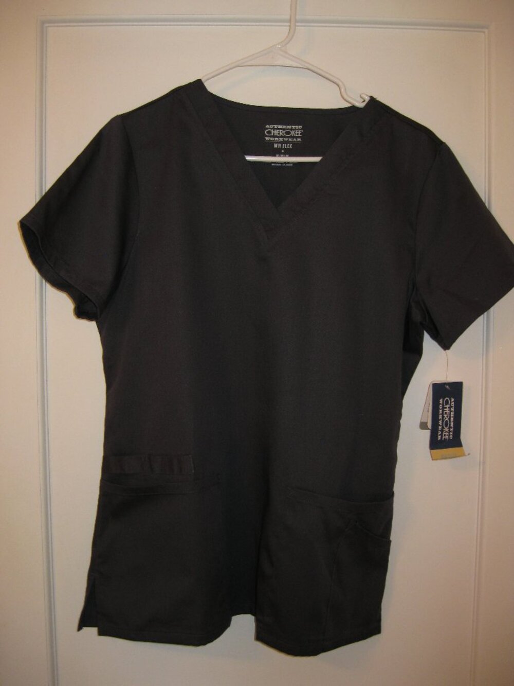 NWT Cherokee WW Flex Scrub Top Grey Size Medium